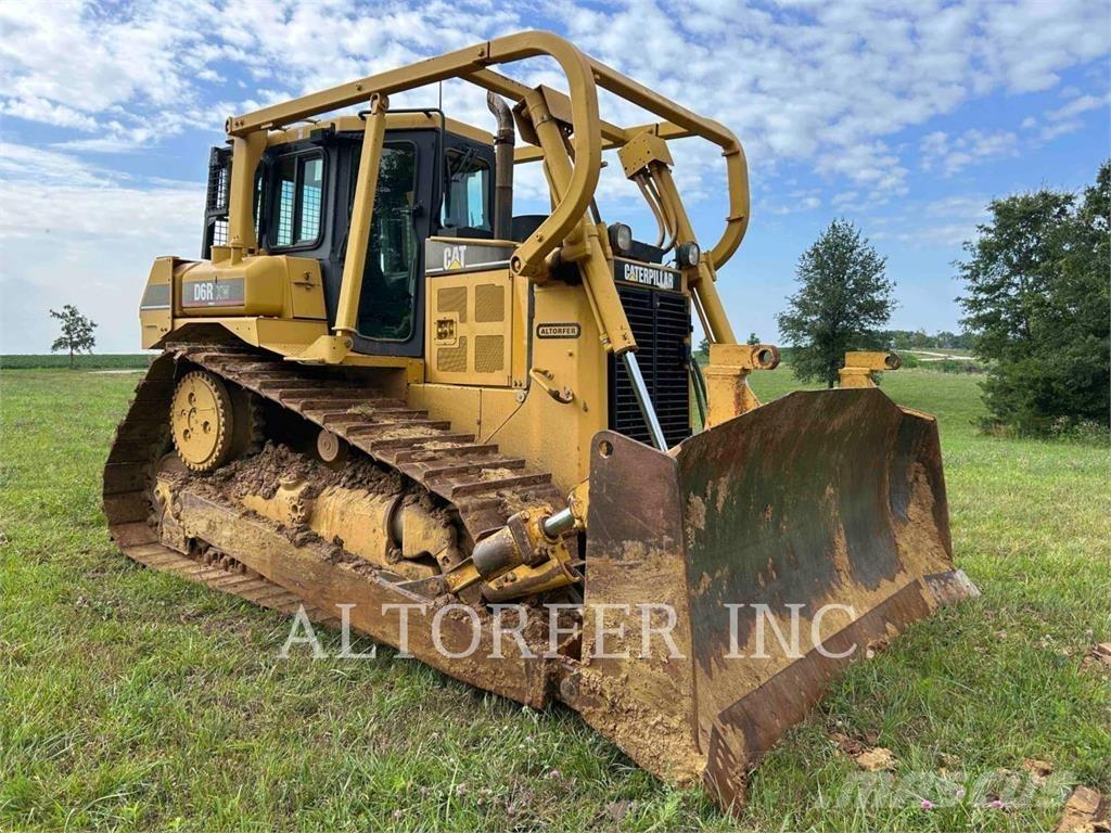 CAT D6RII XW Telaketjupuskutraktorit