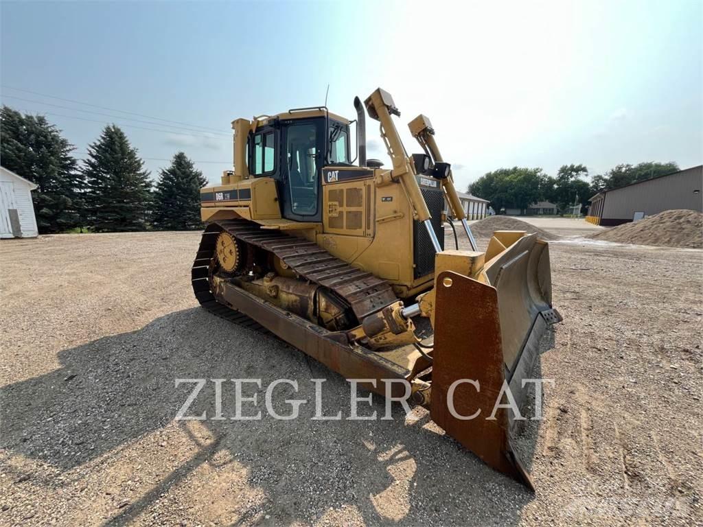 CAT D6RIIIXW Telaketjupuskutraktorit