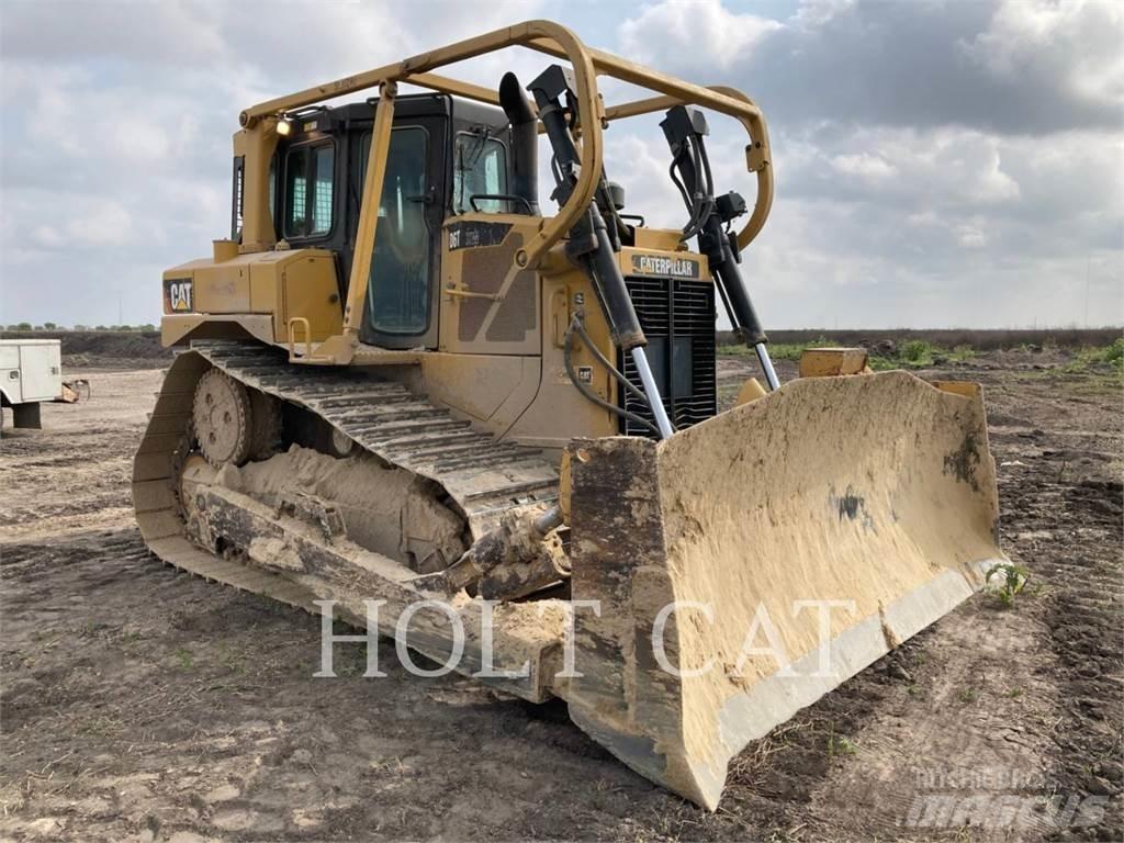 CAT D6T Telaketjupuskutraktorit