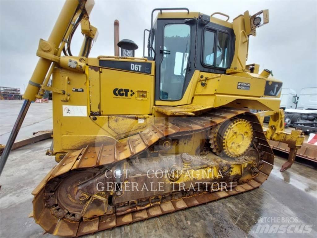 CAT D6T Telaketjupuskutraktorit