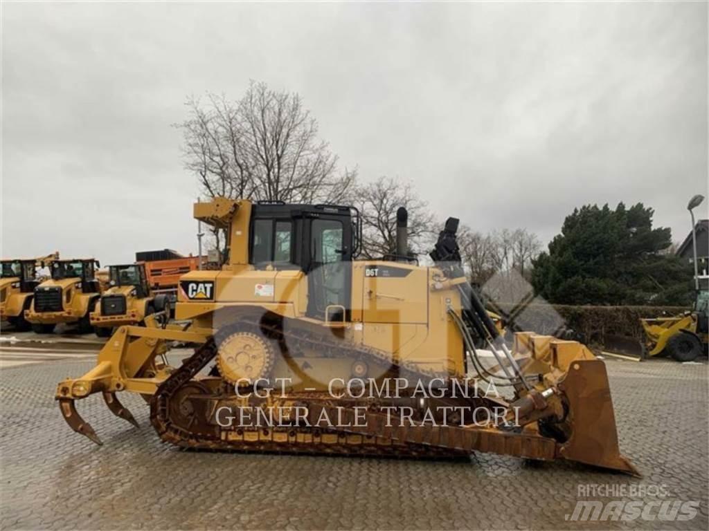 CAT D6T Telaketjupuskutraktorit