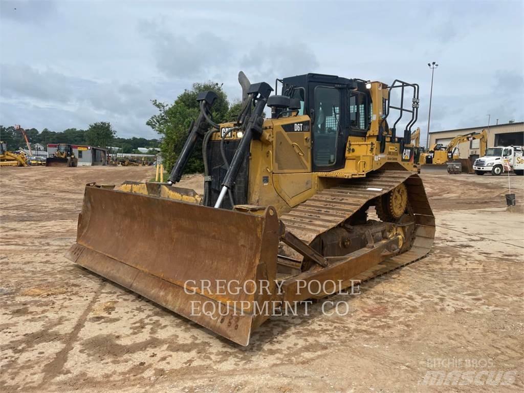 CAT D6T Telaketjupuskutraktorit