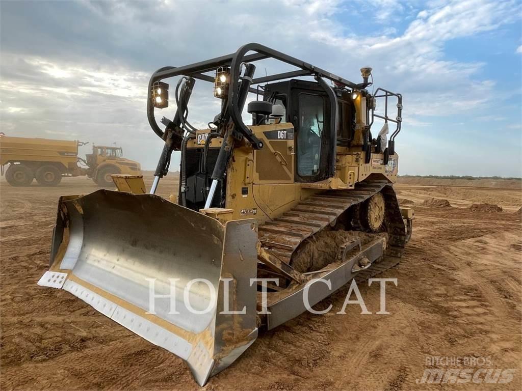 CAT D6T Telaketjupuskutraktorit