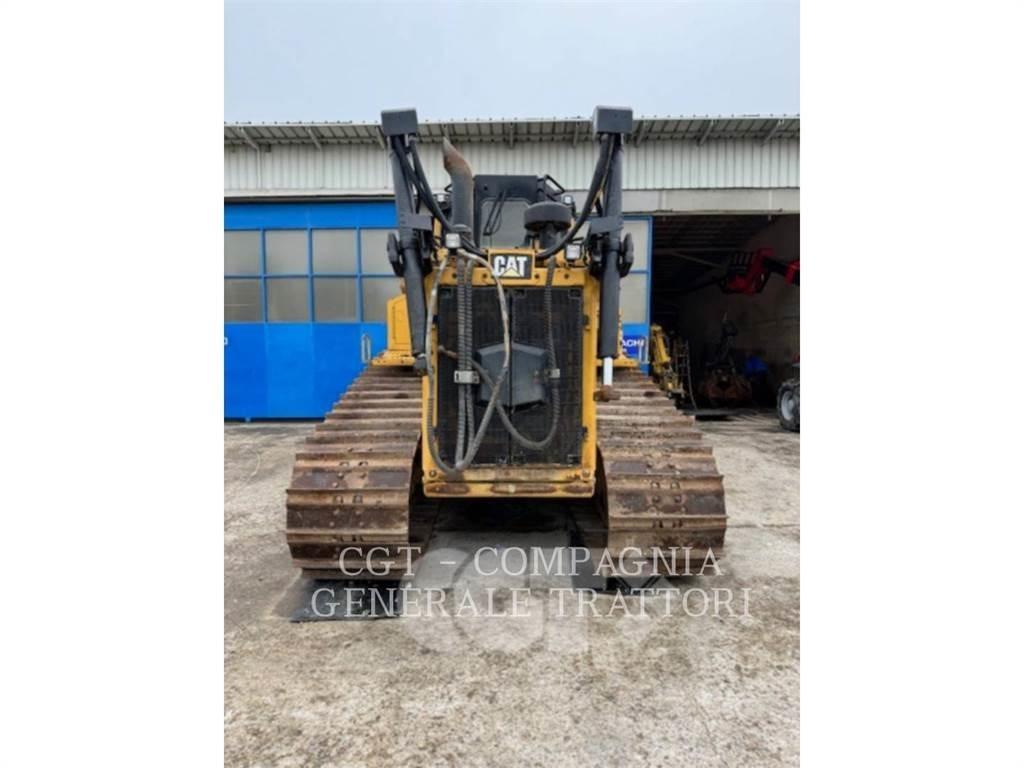 CAT D6T Telaketjupuskutraktorit