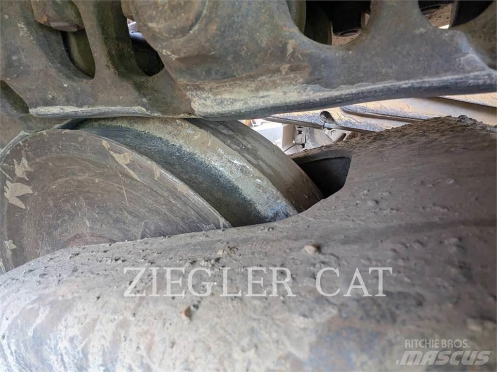 CAT D6T Telaketjupuskutraktorit