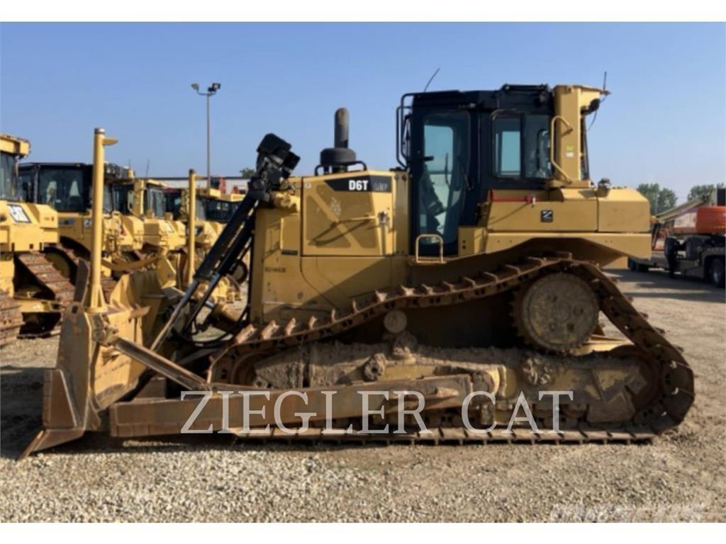 CAT D6T Telaketjupuskutraktorit