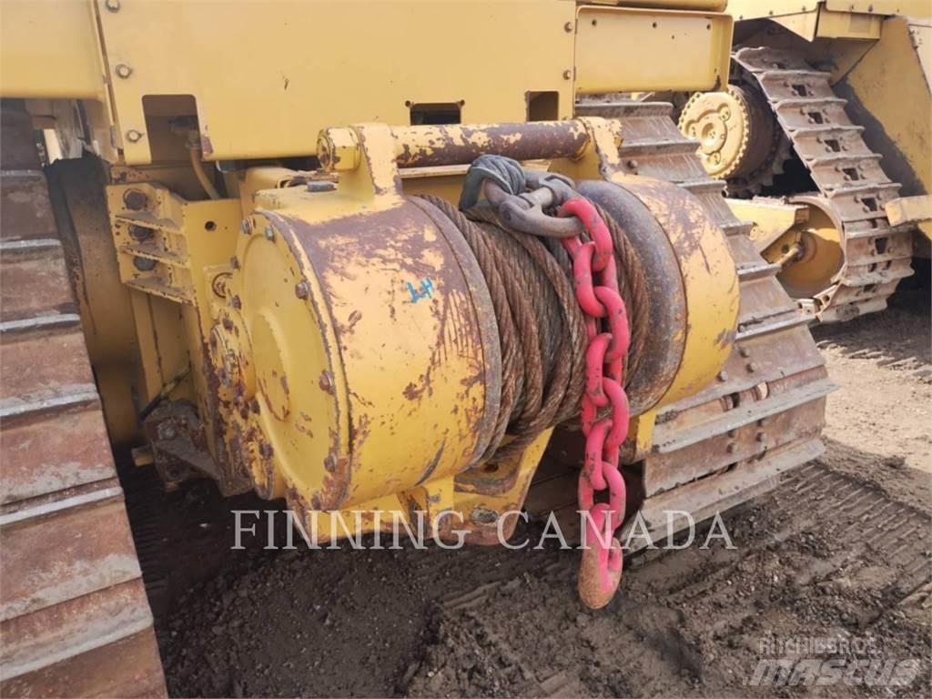 CAT D6T Telaketjupuskutraktorit