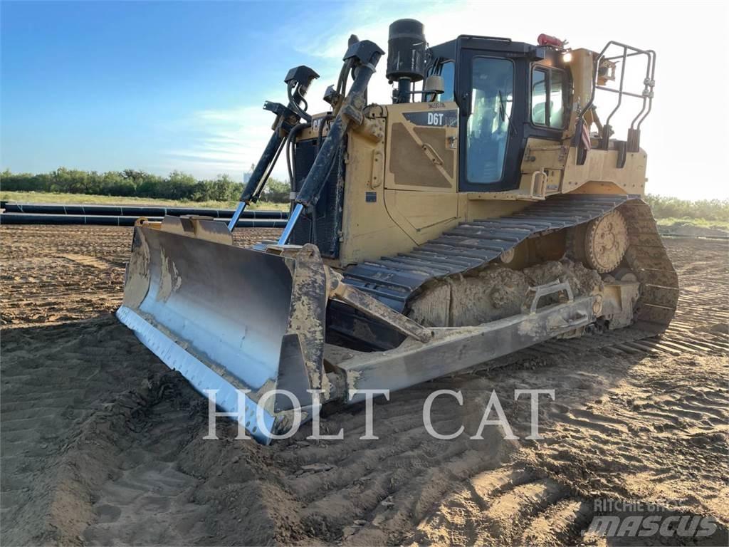 CAT D6T Telaketjupuskutraktorit