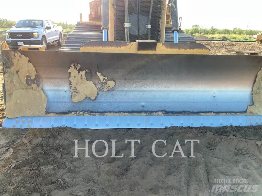 CAT D6T Telaketjupuskutraktorit