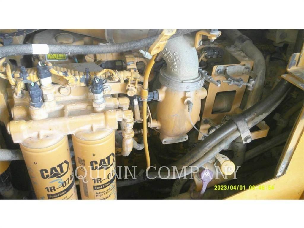 CAT D6T Telaketjupuskutraktorit