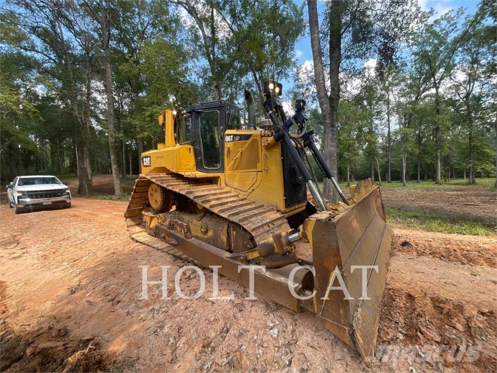 CAT D6T Telaketjupuskutraktorit