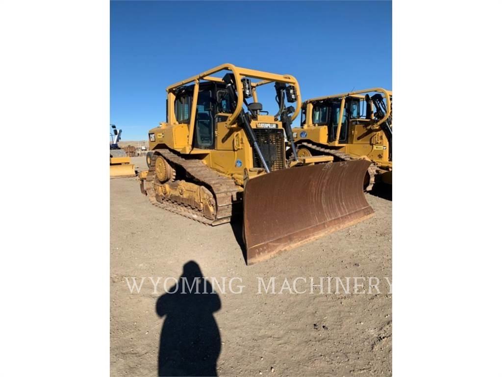 CAT D6T Telaketjupuskutraktorit