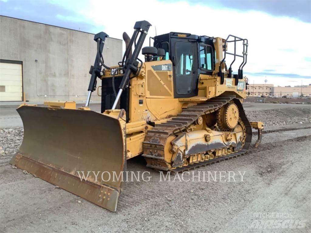 CAT D6T Telaketjupuskutraktorit