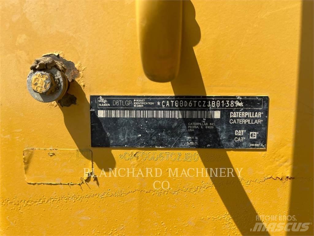 CAT D6T LGP Telaketjupuskutraktorit