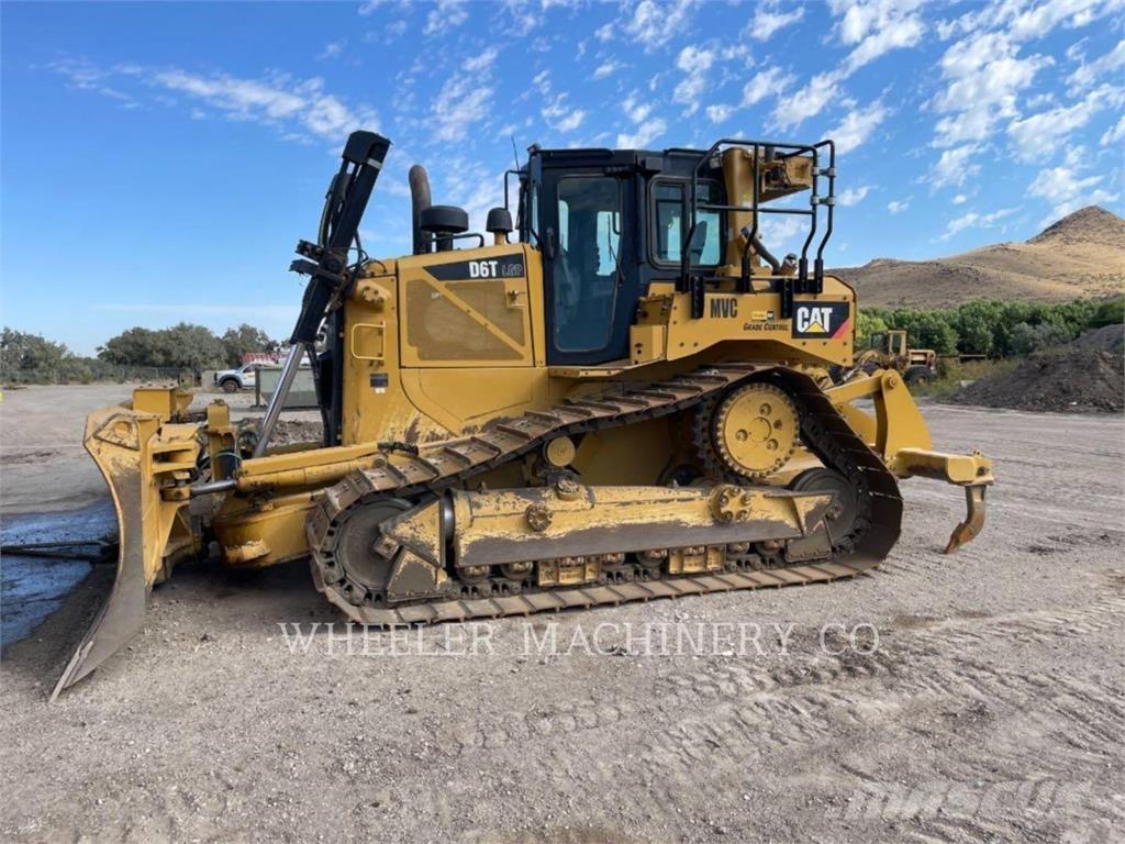 CAT D6T LGP VP Telaketjupuskutraktorit