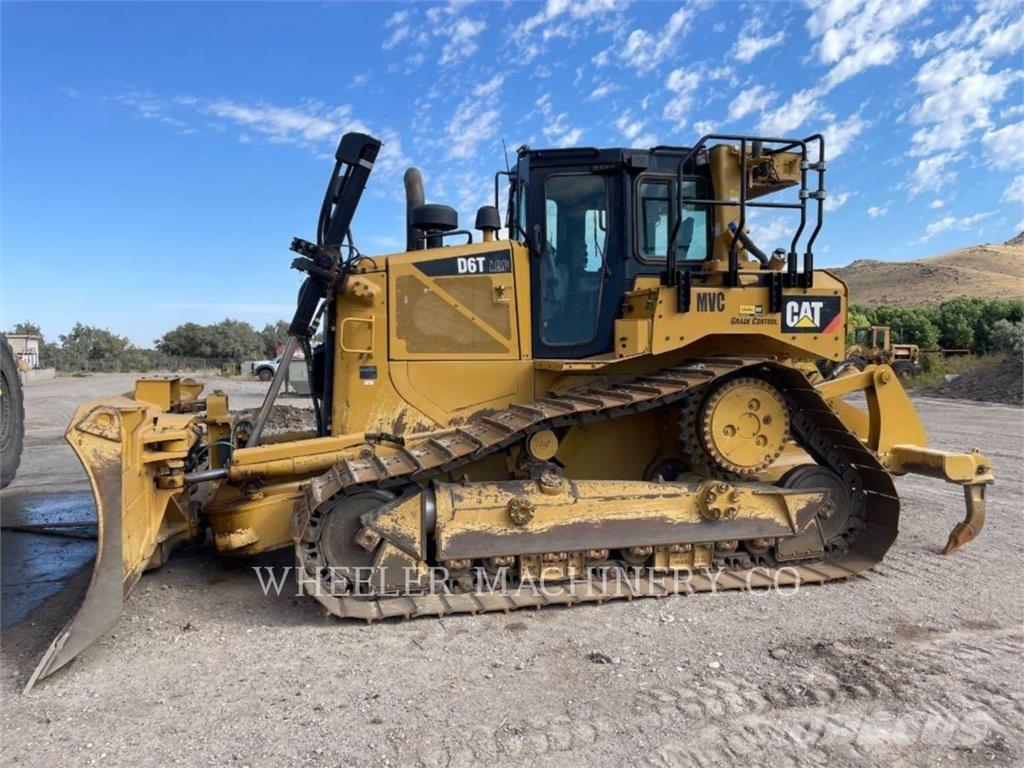 CAT D6T LGP VP Telaketjupuskutraktorit