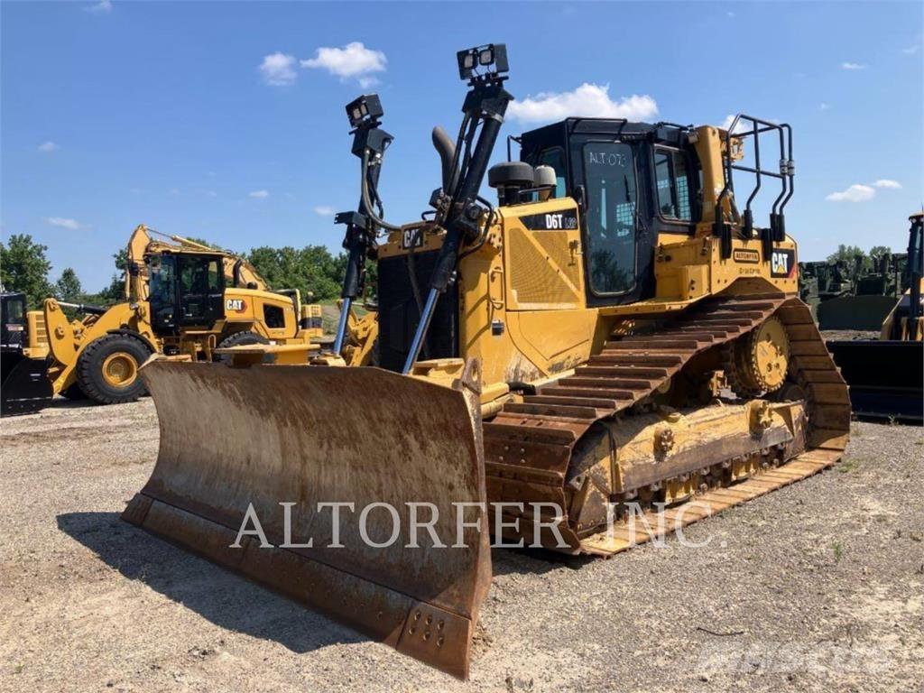 CAT D6T LGPPAT Telaketjupuskutraktorit