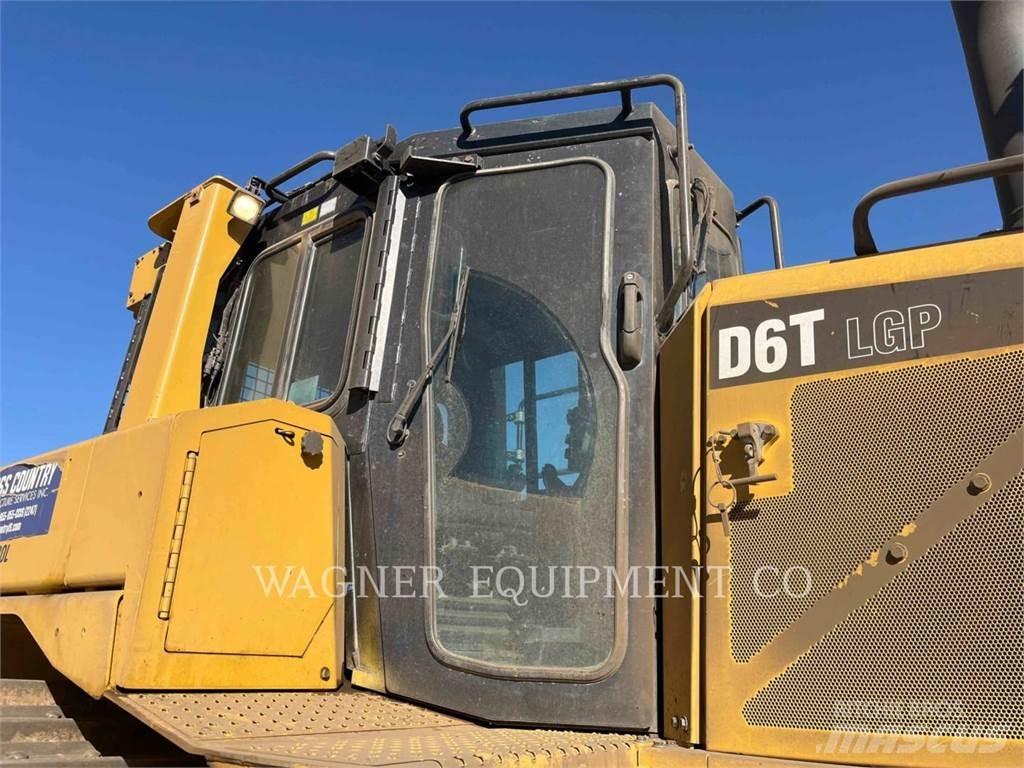 CAT D6T LGPVPT Telaketjupuskutraktorit