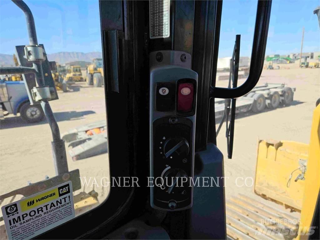 CAT D6T LGPVPT Telaketjupuskutraktorit