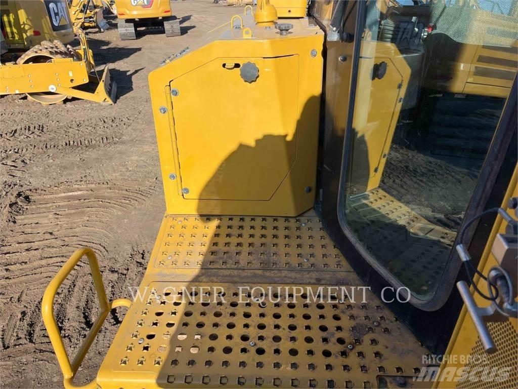 CAT D6T XL Telaketjupuskutraktorit