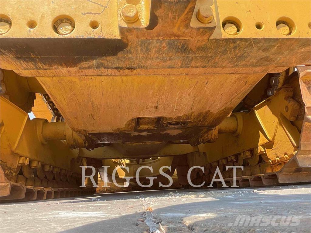 CAT D6TVP Telaketjupuskutraktorit