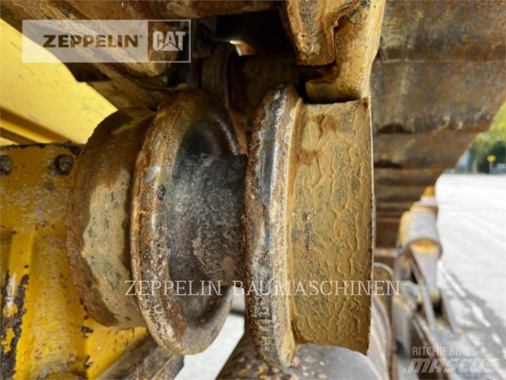 CAT D6TXL Telaketjupuskutraktorit