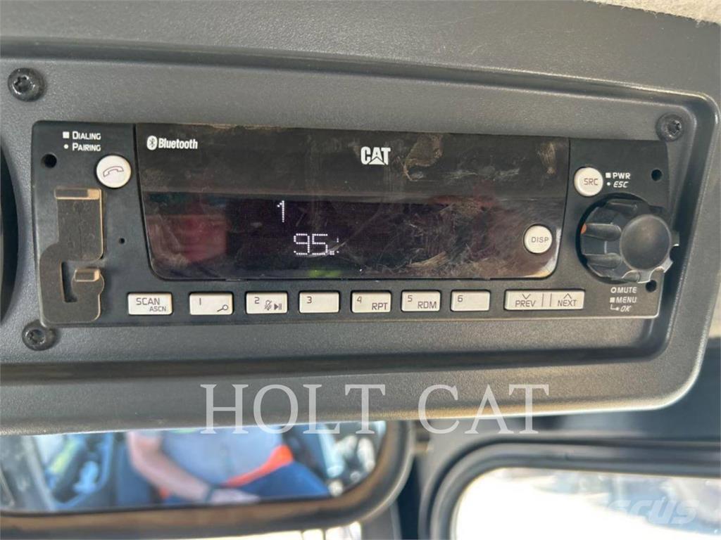 CAT D6XELGPVP3 Telaketjupuskutraktorit