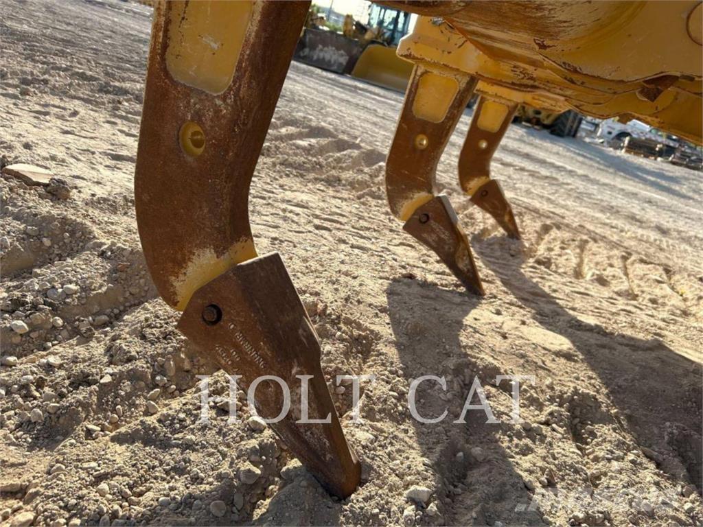 CAT D6XELGPVP3 Telaketjupuskutraktorit