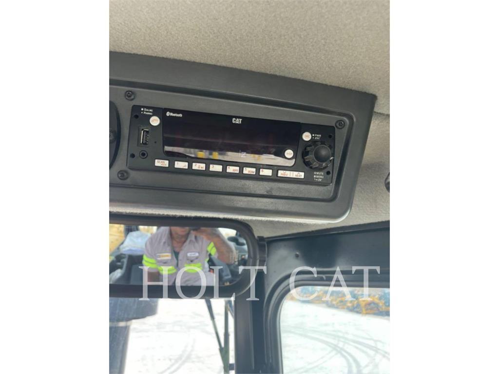 CAT D6XELGPVP3 Telaketjupuskutraktorit