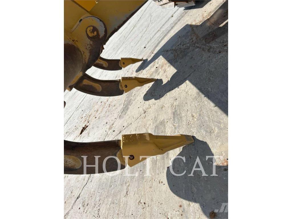 CAT D6XELGPVP3 Telaketjupuskutraktorit