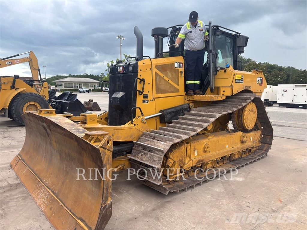 CAT D6XEVPAT Telaketjupuskutraktorit