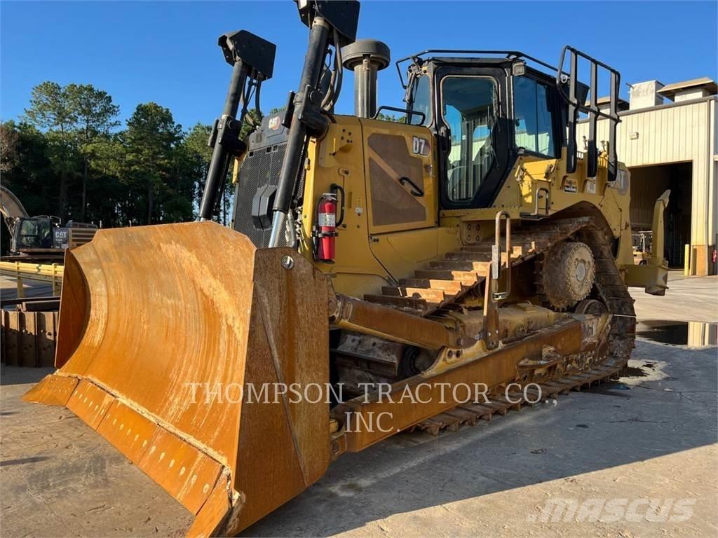 CAT D7 Telaketjupuskutraktorit
