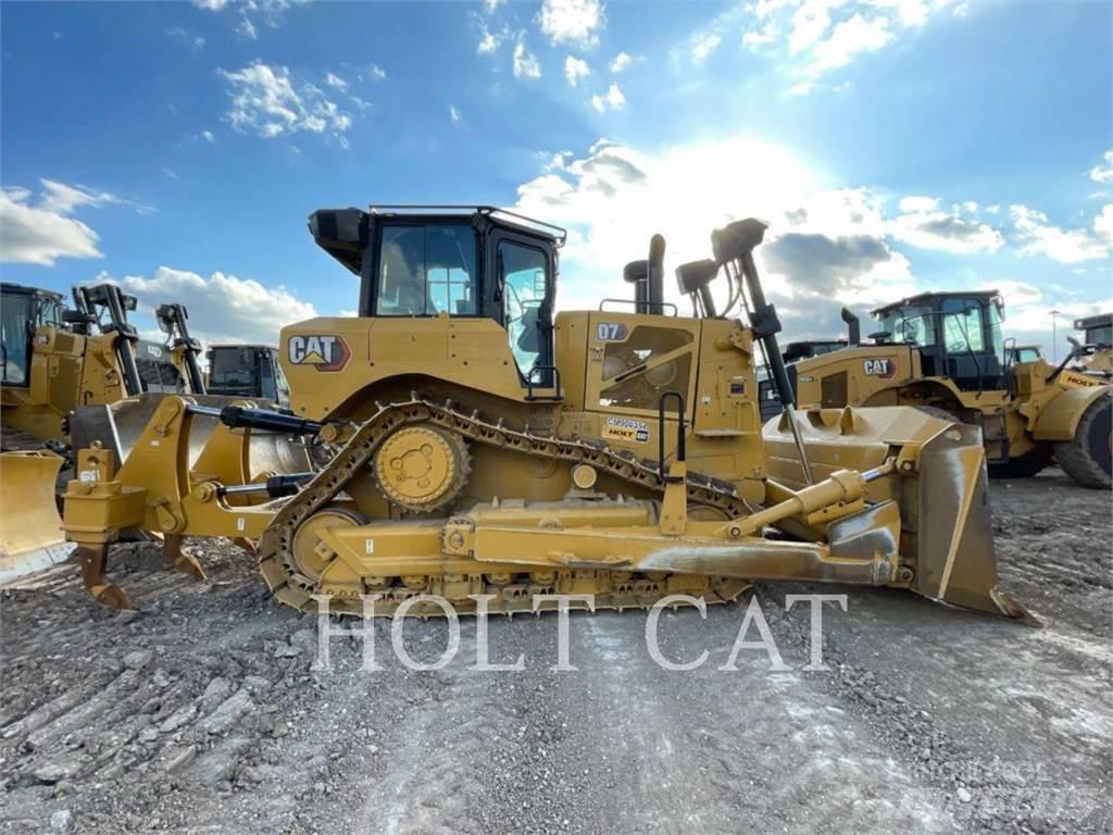 CAT D7 Telaketjupuskutraktorit