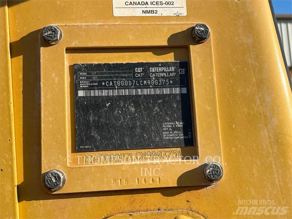 CAT D7-17 Telaketjupuskutraktorit