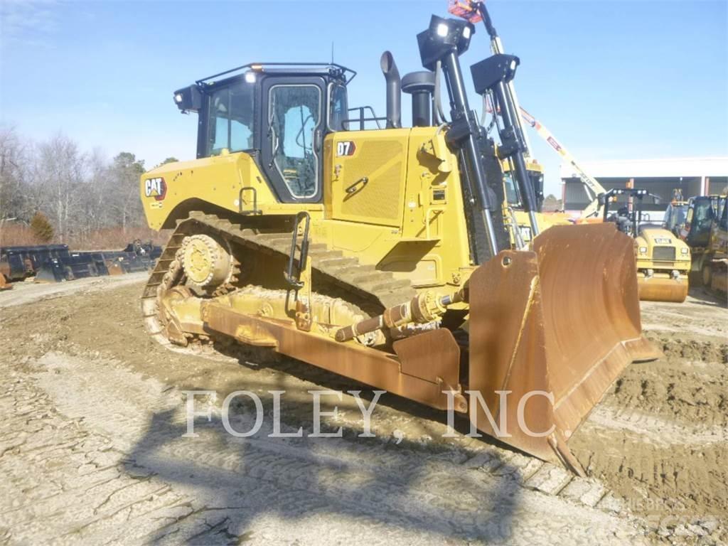 CAT D7-17 Telaketjupuskutraktorit