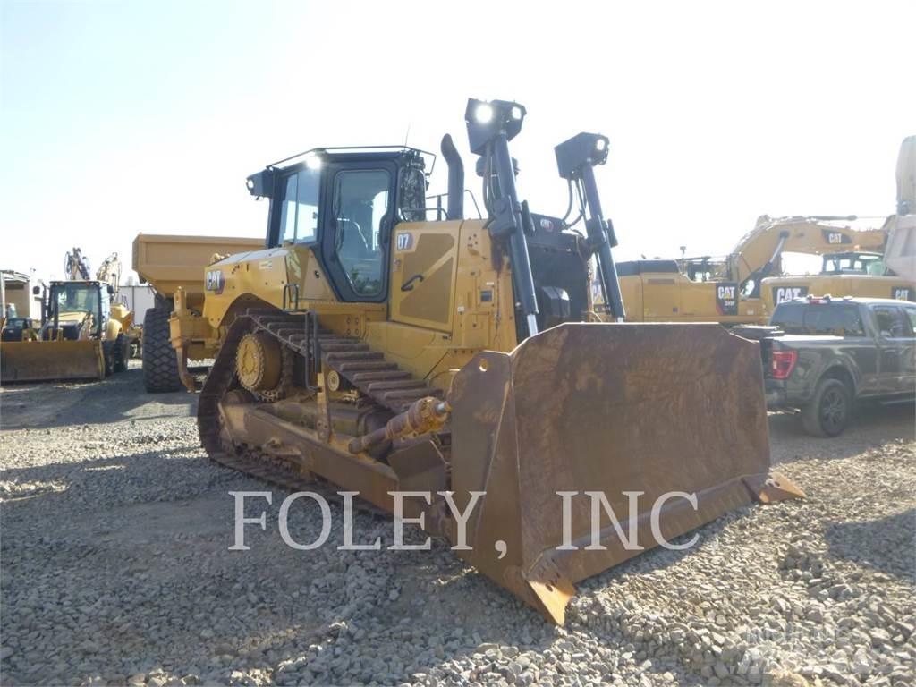 CAT D7-17 Telaketjupuskutraktorit