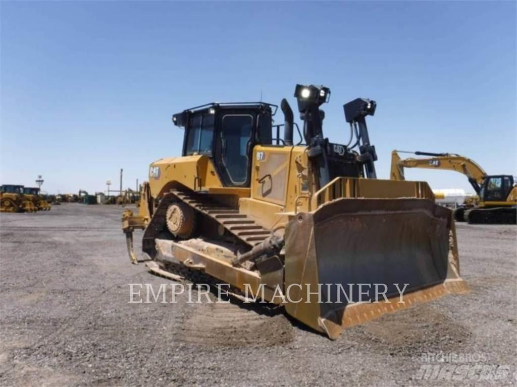 CAT D7-17 Telaketjupuskutraktorit