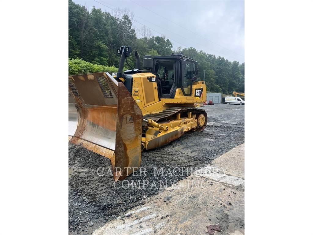 CAT D7E Telaketjupuskutraktorit