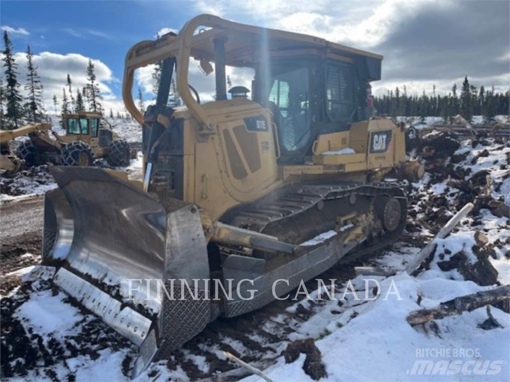 CAT D7E Telaketjupuskutraktorit