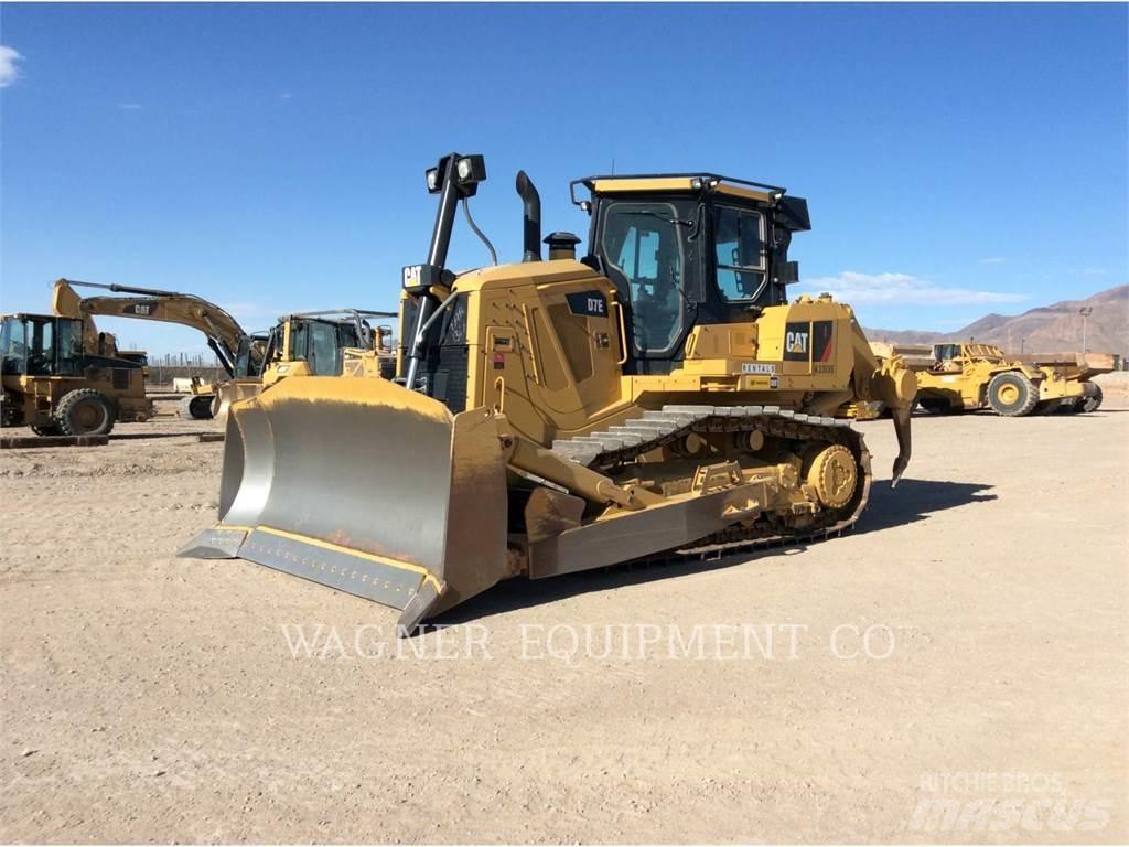 CAT D7E Telaketjupuskutraktorit