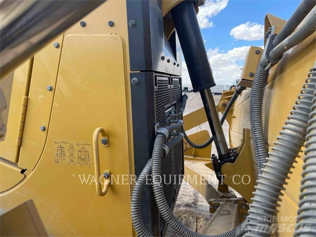 CAT D7E Telaketjupuskutraktorit