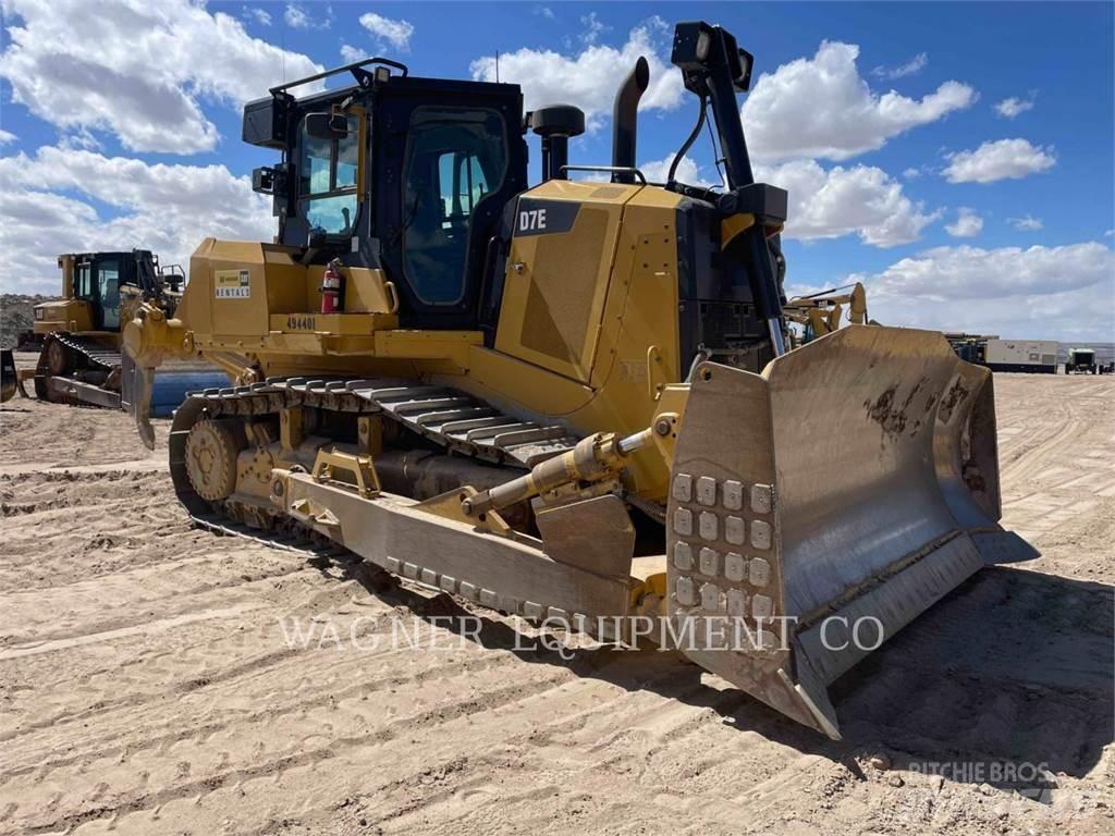 CAT D7E Telaketjupuskutraktorit