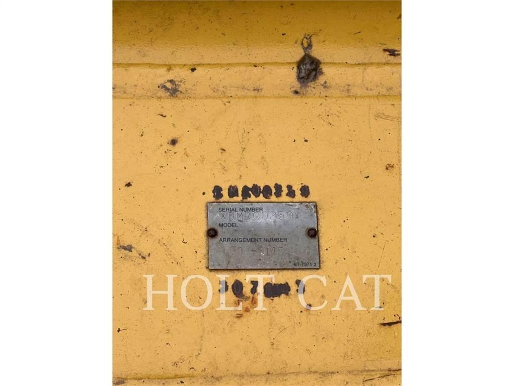 CAT D7E ABWI Telaketjupuskutraktorit