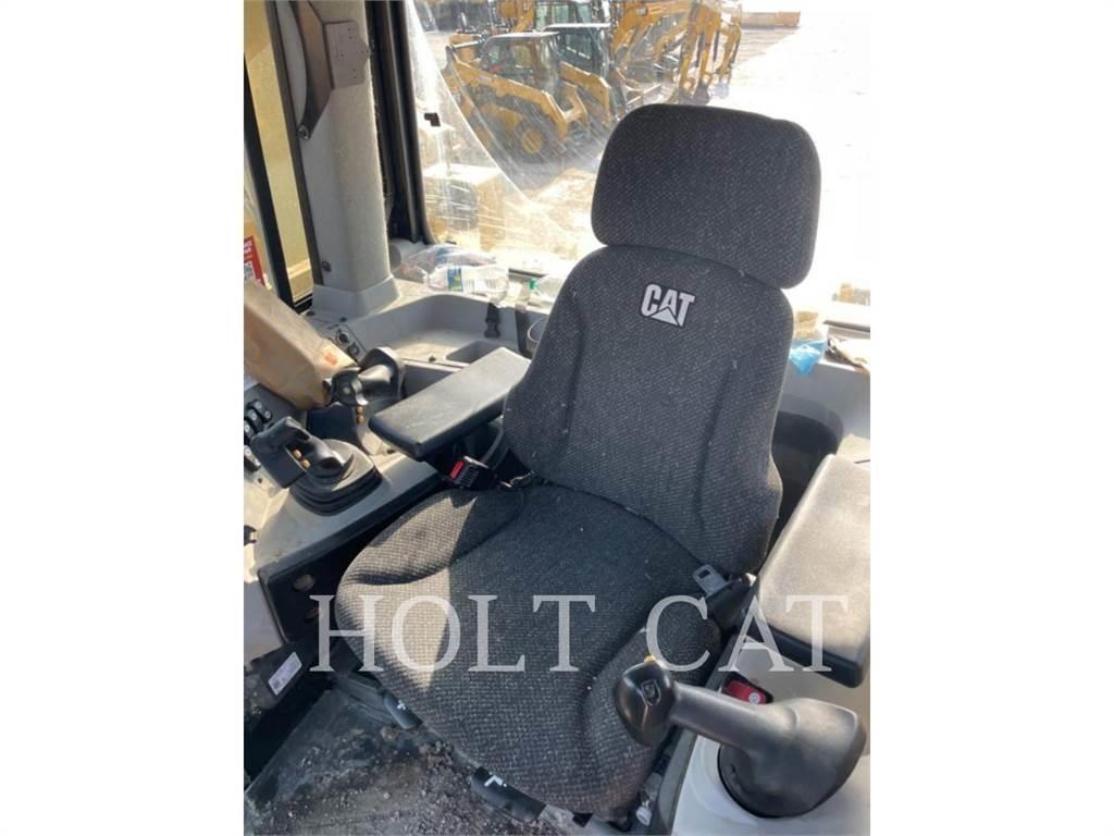 CAT D8 Telaketjupuskutraktorit