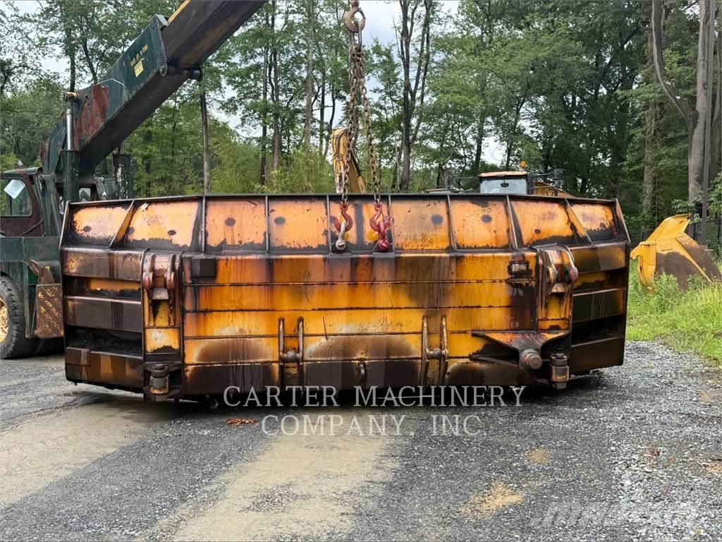 CAT D8-21 RIP Telaketjupuskutraktorit