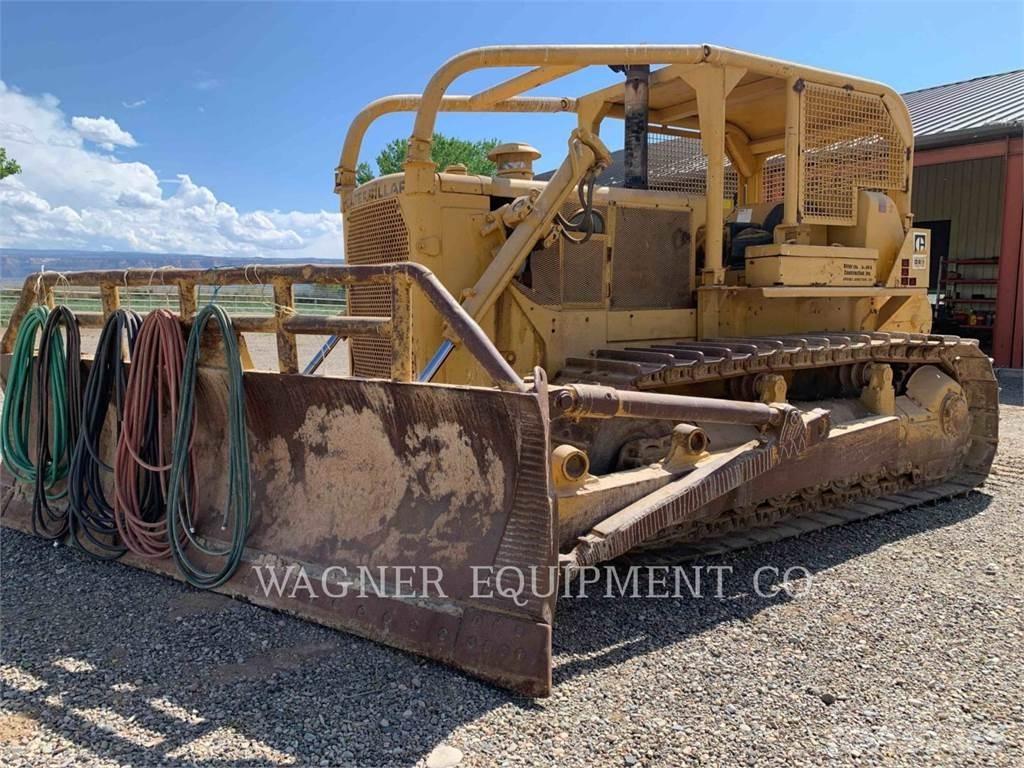 CAT D8H Telaketjupuskutraktorit