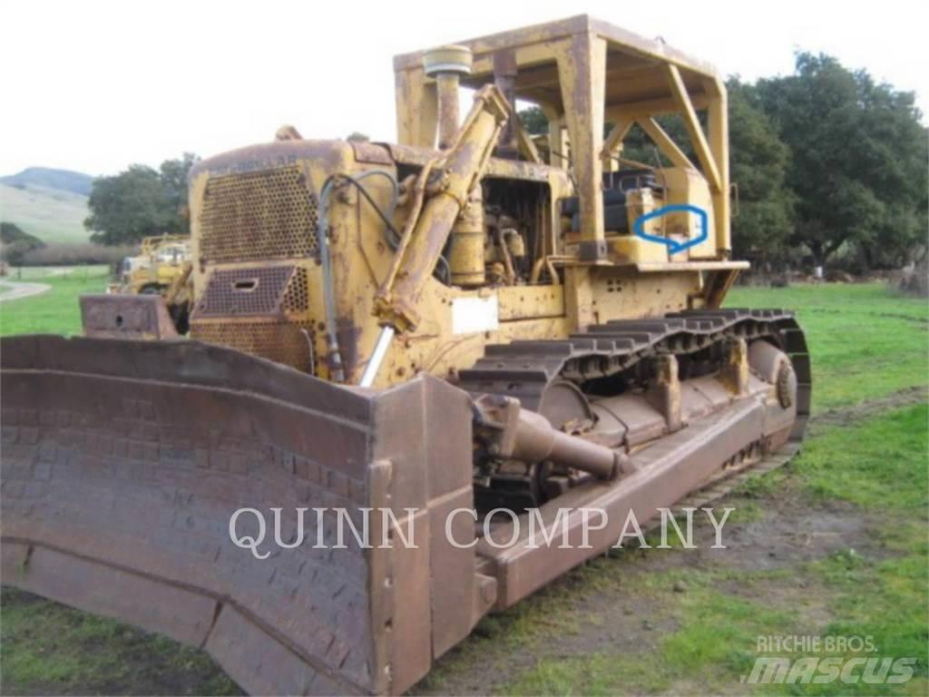 CAT D8H Telaketjupuskutraktorit