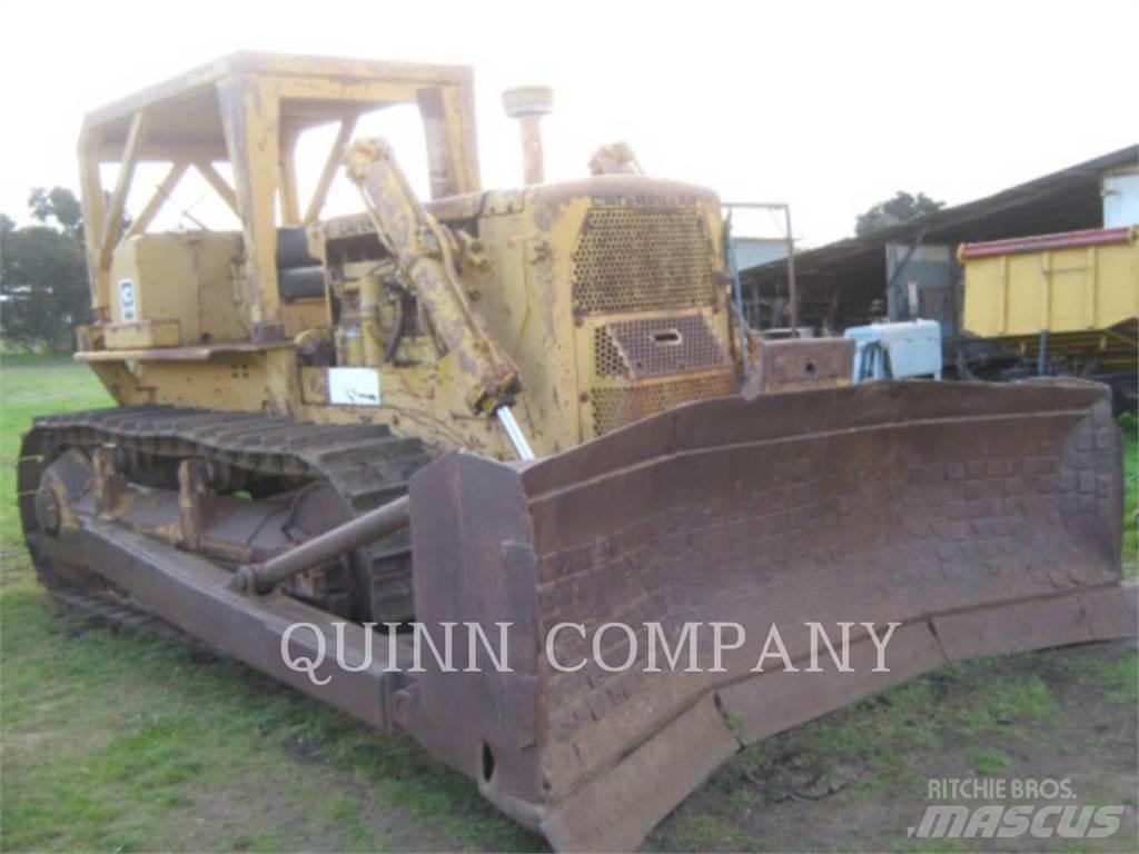 CAT D8H Telaketjupuskutraktorit
