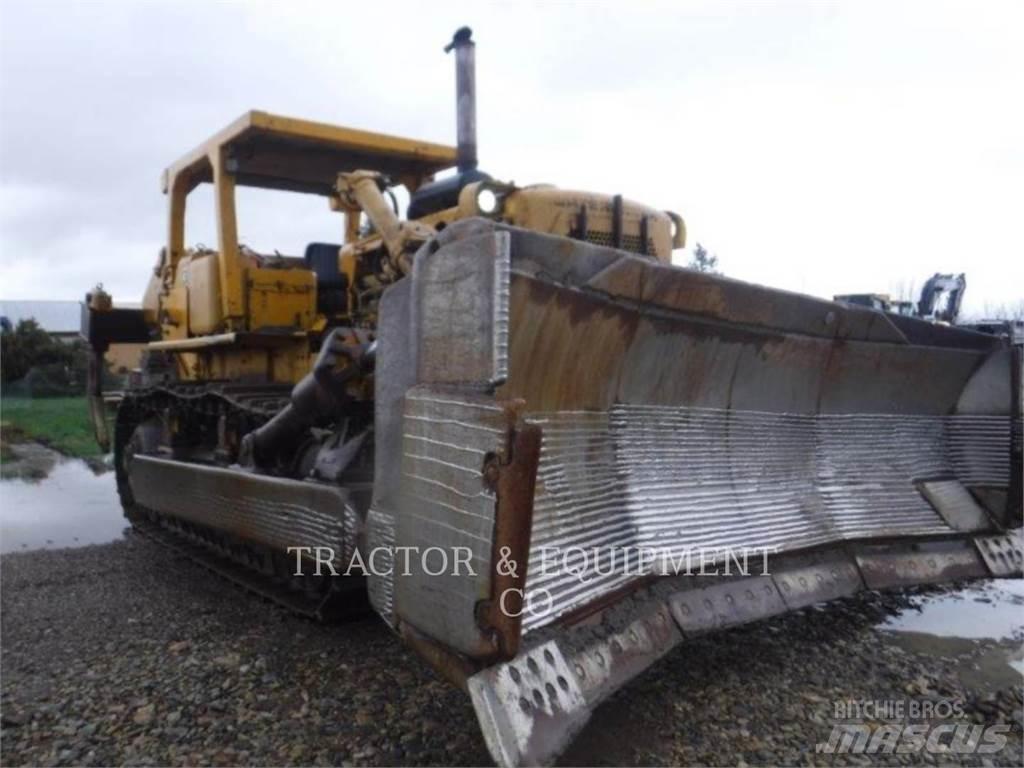 CAT D8K Telaketjupuskutraktorit