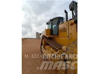 CAT D8R Telaketjupuskutraktorit